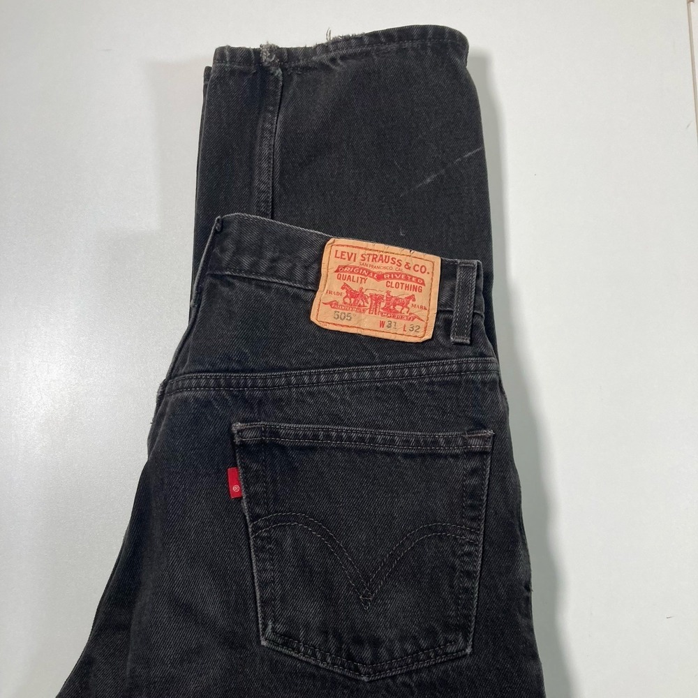 Vintage Levi's 505 Jeans 29x31 Straight Black Denim USA Thrashed (Tag 31x32)